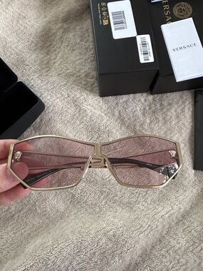 Authentic Versace Women’s Pink Metal Frame Sunglasses